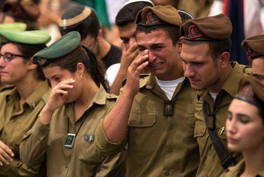 AryJeay's tweet image. ⚡️HILARIOUS: The israeli army announces: Out of the 105 IOF killed in the Gaza Strip during the ground offensive, 20 were killed by friendly fire.
2 of them were killed with their own vehicles running over them!