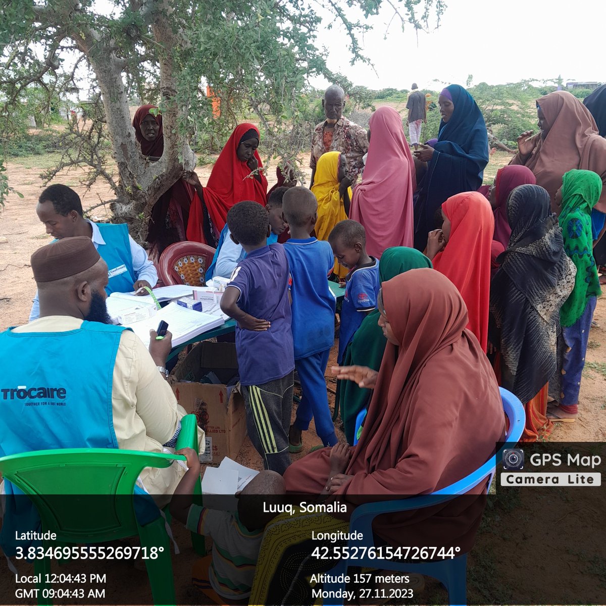 CaafimaadP's tweet image. El Nino-related floods have disrupted roads, displaced families, and cut access to essential services in many parts of #Somalia. Thanks to @ECHO_CESAfrica, @CaafimaadP partner @trocaire provides critical health, nutrition, &amp;amp; WASH assistance to affected families in #Luuq district.