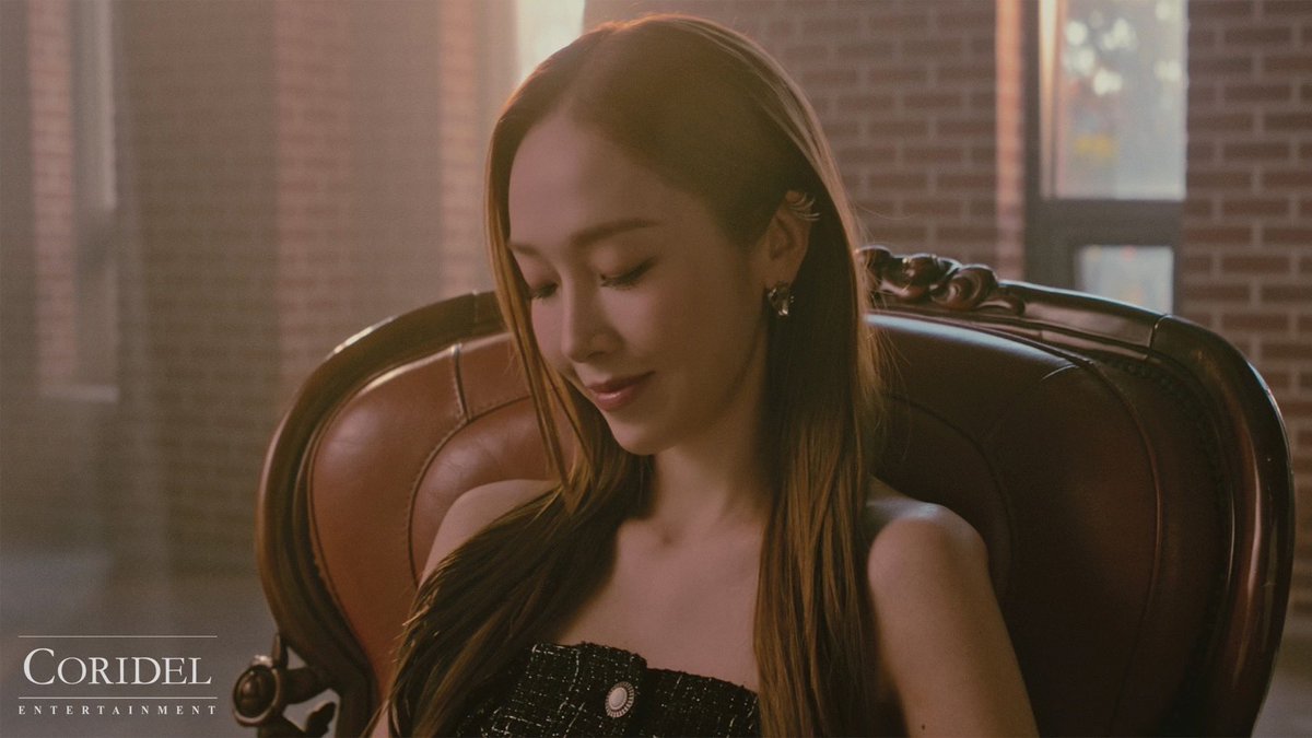 Coridel_Ent's tweet image. Check out the teaser for the upcoming “Get It? Got It? Good” MV. 

youtu.be/-pQYnlJGDlw

#Jessica #GetItGotItGood #Amber #JessicaAndAmber #JessicaGetItGotItGood