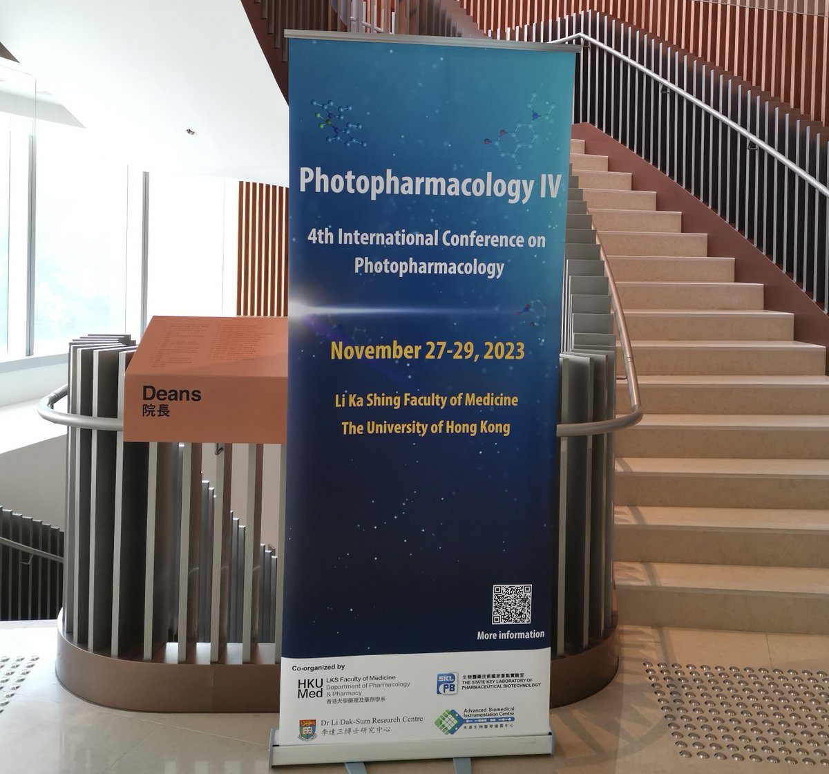 It's my great honor to chair #Photopharmacology IV. A very successful conference held @hkumed. Thank you to all speakers and participants (~120) from ~20 countries, as well as conference staff, organizers (@HkuPharm), supporting organizations, and sponsors. See you in 2025！
