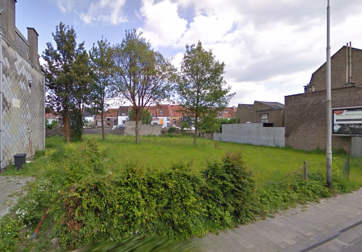 In Gent blokkeert de provincie en een buurt committee de bouw van studentenkamers om deze historische “tuin” (en aanpalend bouwval) te redden 🤡