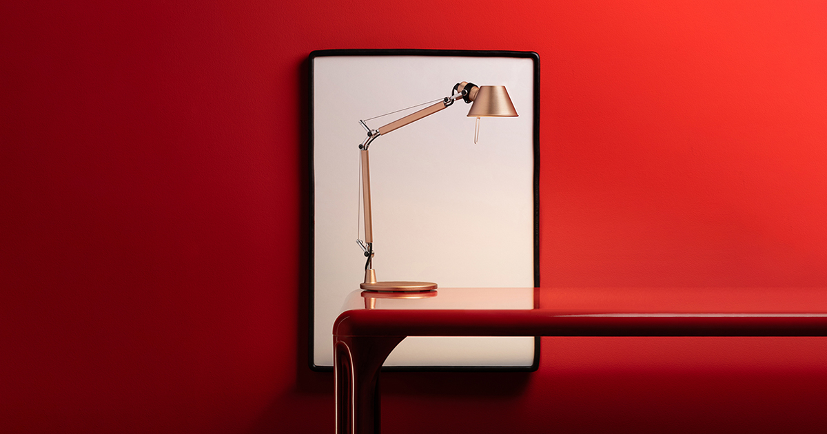 OraltoDesign's tweet photo. Le best seller Artemide Tolomeo Micro a un nouveau visage en édition limitée ! Il sera très bientôt chez Oralto Design !
Cette lampe iconique présente une nouvelle finition en cuivre obtenue par oxydation anodique. #tolomeomicrospecialedition #artemide #tolomeo #Design https://t.co/yTGjG6k1Tf