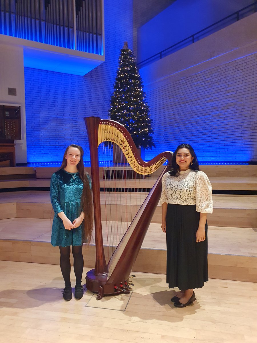 Huge congratulations💐 to soprano Anusha Bobby and harpist Holly-Alice Morton on their beautiful performance of Richard Strauss and Ravel songs in our vocal, brass & harp collaboration@rncmlive yesterday! Thanks to @nicodevilliers for putting this fabulous event together 🙏!