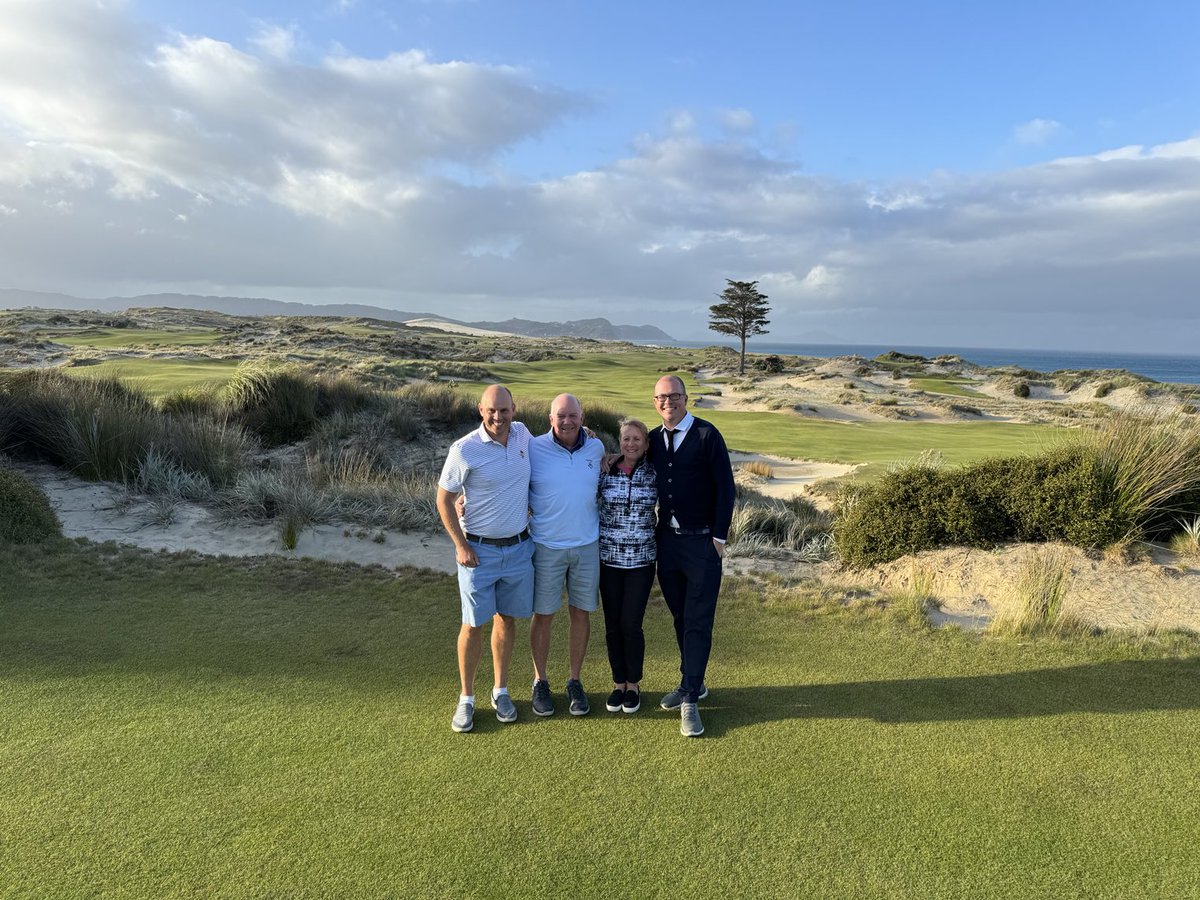 BK Top Golf tweet media