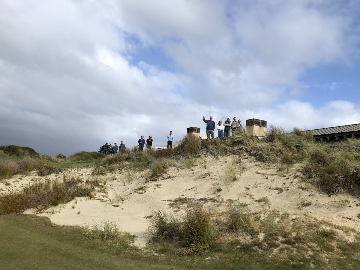 BK Top Golf tweet media