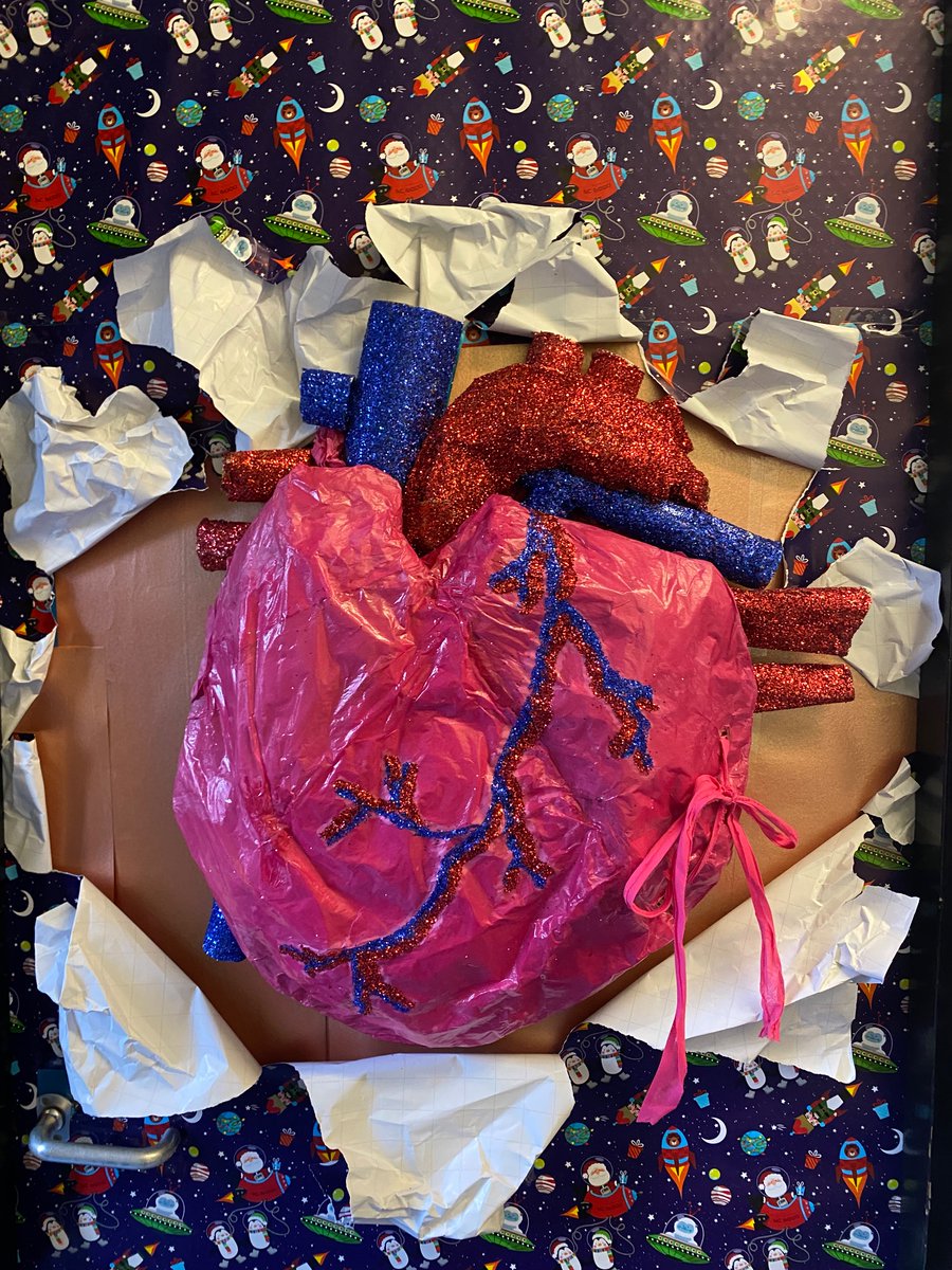 Miss Hay tweet media