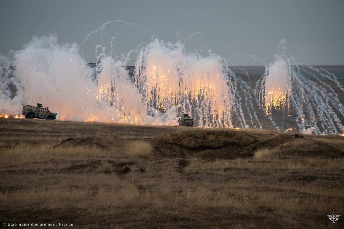 JFC_Naples's tweet image. The #NATO Multinational Battle Group Romania conducted #EAGLEFURY!  United in strength, 🇫🇷🇧🇪🇱🇺🇷🇴🇵🇱, forces demonstrate unmatched teamwork. Always ready, always vigilant. These amazing shots showcase their interoperability and defensive capabilities.  #MilitaryExercises #Teamwork