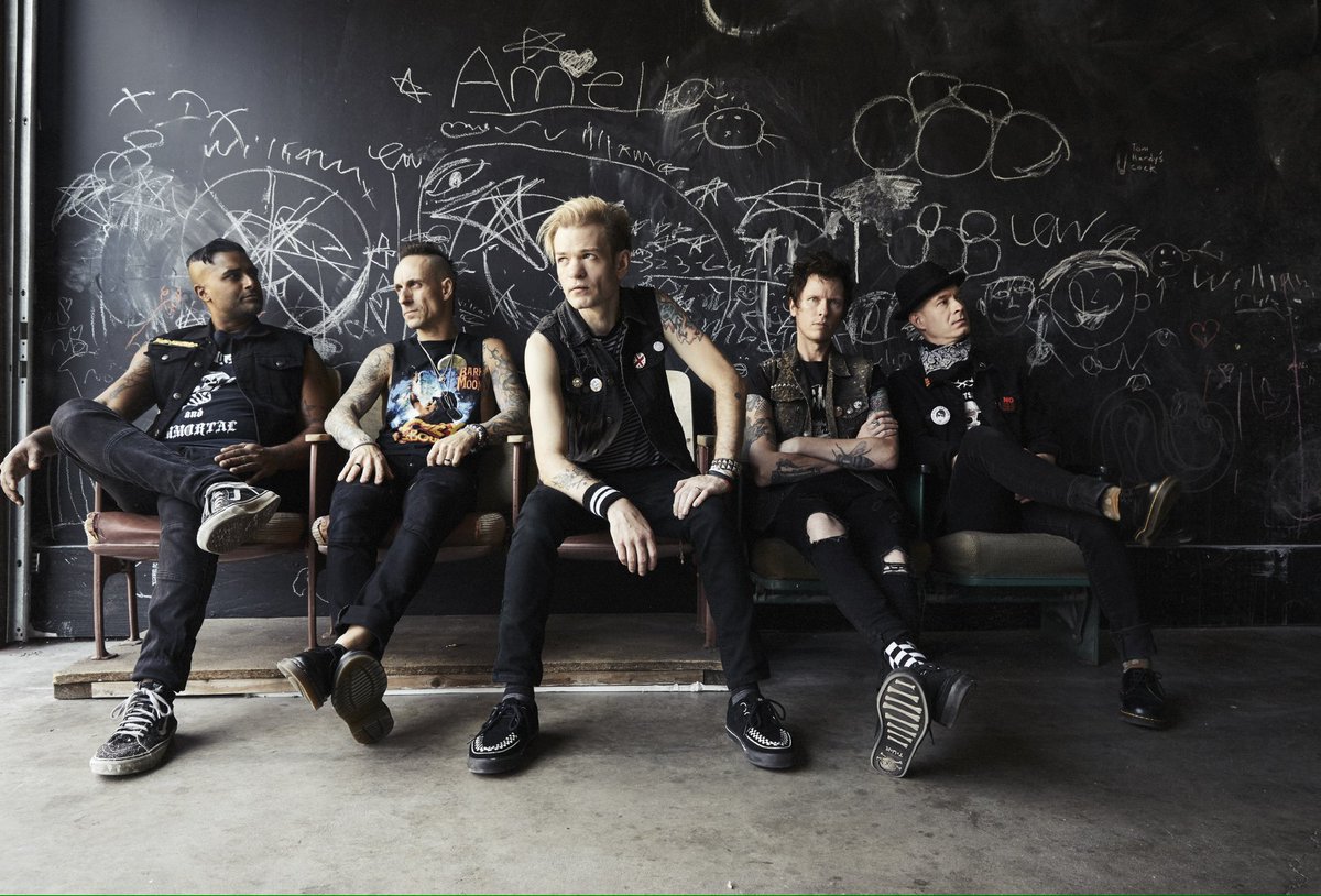 Sum 41 Announce Final Album “Heaven :x: Hell”. #sum41 #poppunk tinyurl.com/2s43uztu