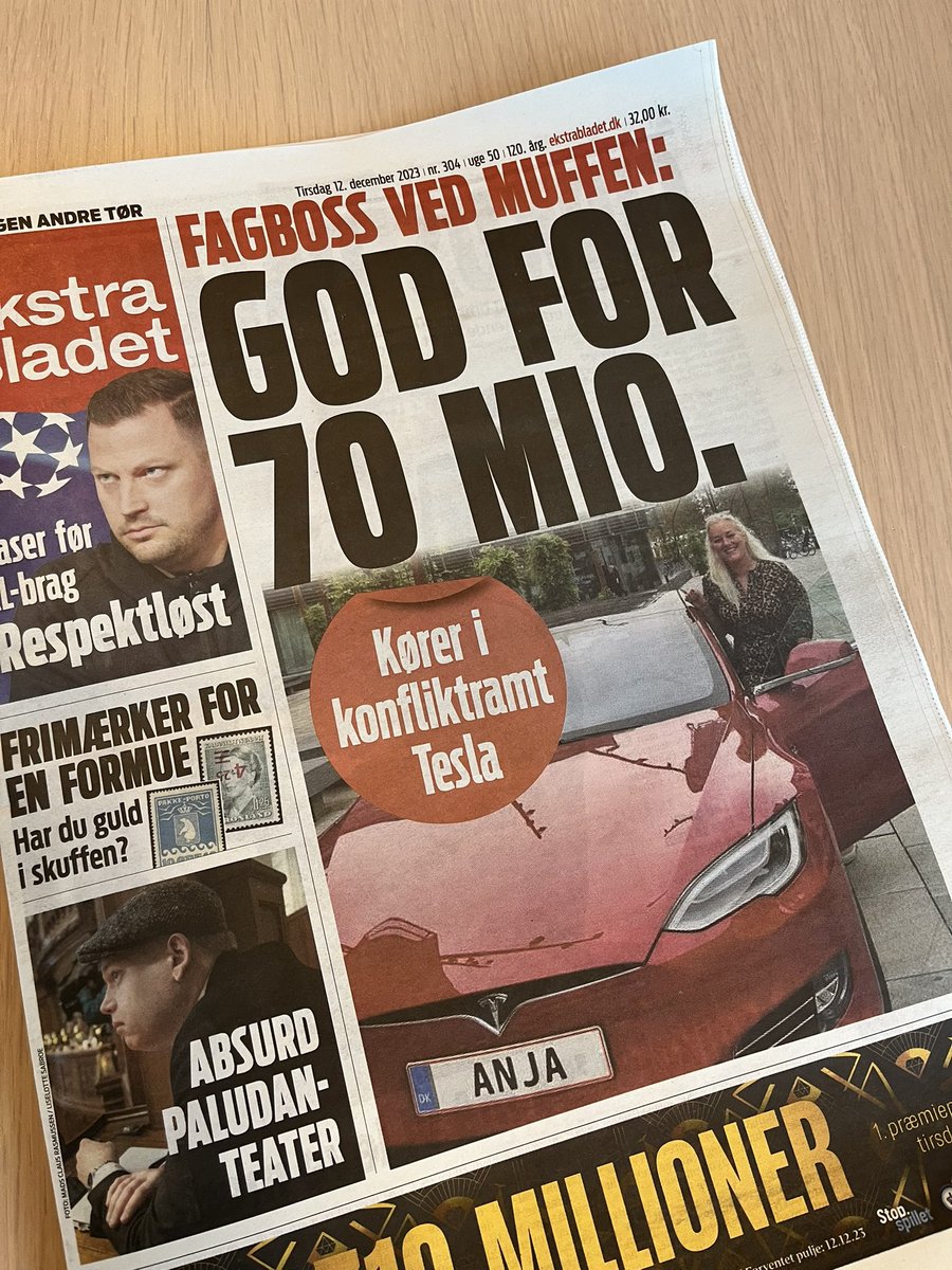 Historien om, at forbundsformanden for HK har privat formue nyder åbenbart en evig fascination i medierne. Tænk, at der ikke sker noget vildere i dagens Danmark/verden end, at den dominerende forargelsesvinkel på en forsidenyhed er, hvor mange penge hun har #dkmedier