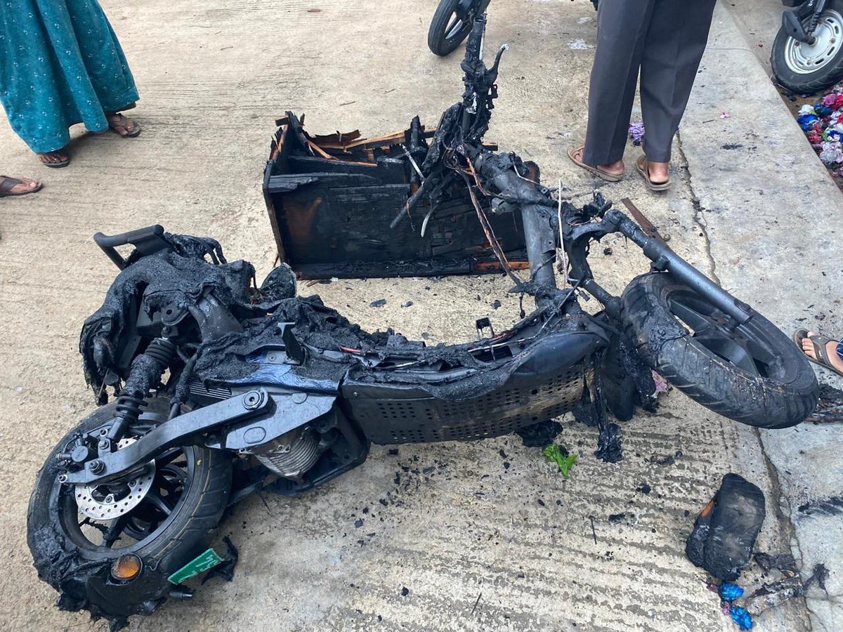 🚨It’s been a month since a newly bought #OlaElectric scooter went up in flames in Nelamangala near Bengaluru. The stoic silence of the company about this incident raises questions on how fire incidents involving Ola Electric scooters are being dealt with.