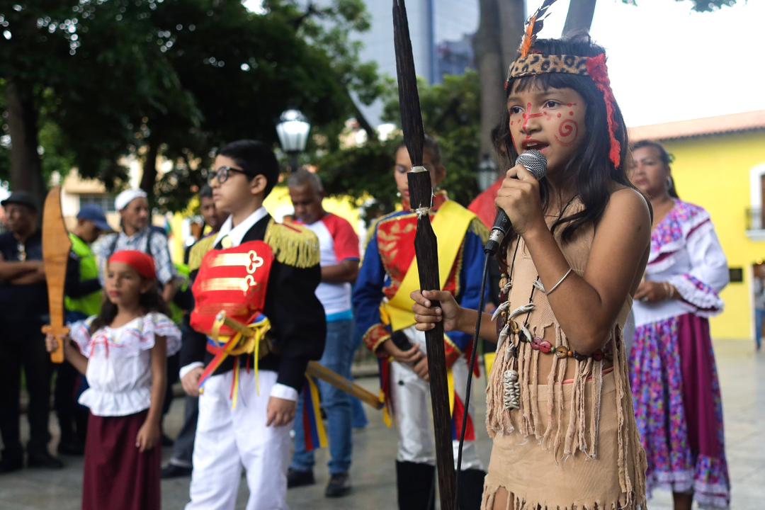 #12Dic| 🇻🇪 📢 ¡ETIQUETA DEL DÍA! ▶️ 

#VenezuelaLibertaria 

¡Somos hijos de libertadores, herederos de Bolívar!