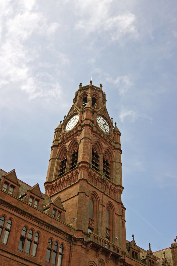 BARROW in FURNESS.
The Town Hall tower and clock.
#BarrowinFurness #Cumbria #TownHall #clock #streetphotography