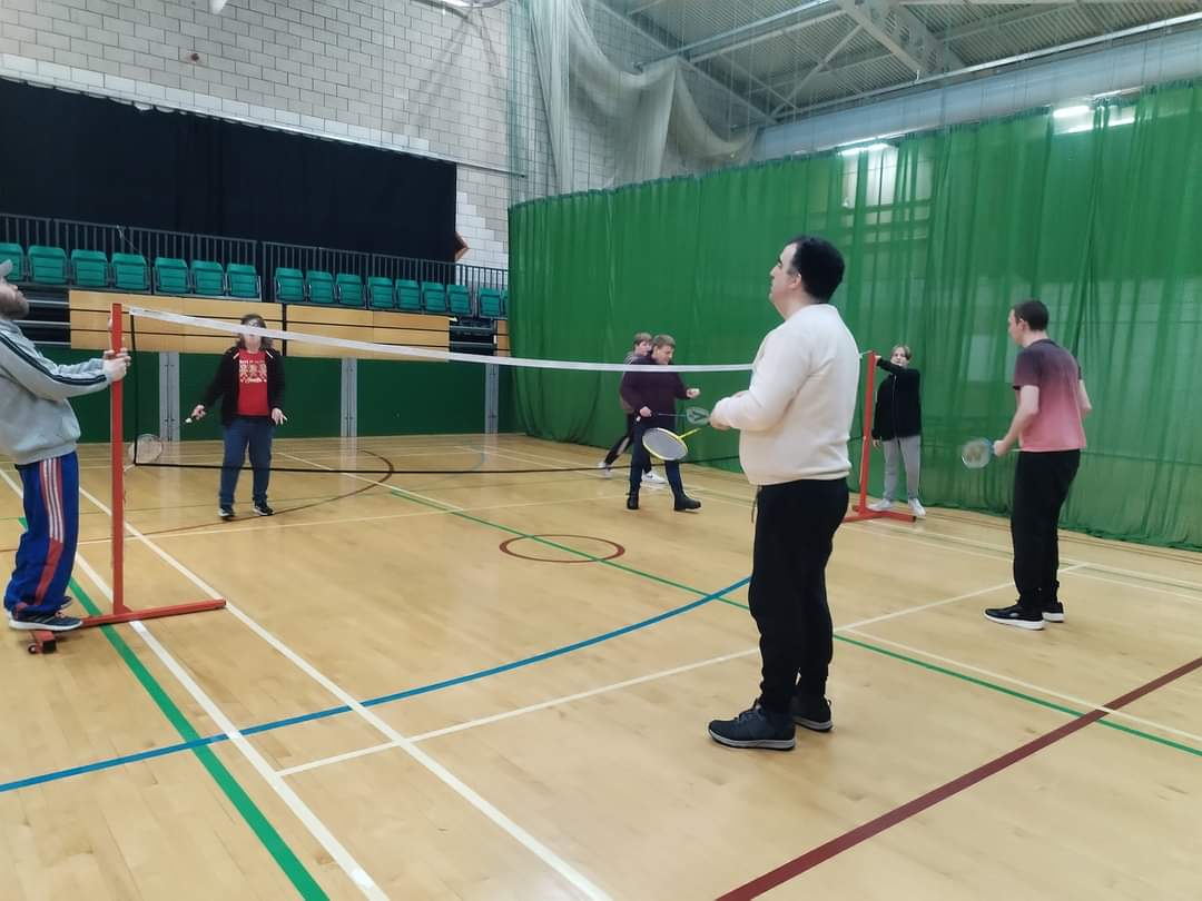 A huge well done to everyone who participated in last night Badminton Finals 🏸 Group winners were Ali, Kaylee-Ann, and Julie. A massive thank you to Alex, Stuart, Martin, Adam, and Jordan. @Peoples_health #activecommunities @SDS_sport