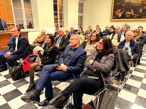 Georges FAIVRE (@faivregeorgebdt) on Twitter photo Signature de l'avenant à la convention cadre pluriannuel Action Cœur de Ville 2 de <a href="/villedegrasse/">Ville de Grasse</a> 2023 2026 en partenariat avec la <a href="/BanqueDesTerr/">Banque des Territoires</a> <a href="/caissedesdepots/">Caisse des Dépôts</a>.
Merci à <a href="/JeromeViaud/">Jérôme Viaud</a> aux Préfets <a href="/EricEtienne/">Eric Etienne</a> @jeanclaudeGeney et aux équipes Signature de l'avenant à la convention cadre pluriannuel Action Cœur de Ville 2 de <a href="/villedegrasse/">Ville de Grasse</a> 2023 2026 en partenariat avec la <a href="/BanqueDesTerr/">Banque des Territoires</a> <a href="/caissedesdepots/">Caisse des Dépôts</a>.
Merci à <a href="/JeromeViaud/">Jérôme Viaud</a> aux Préfets <a href="/EricEtienne/">Eric Etienne</a> @jeanclaudeGeney et aux équipes
