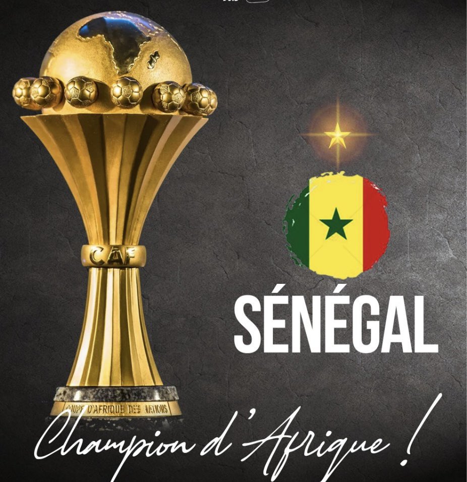 Félicitations à notre porte bonheur l’homme aux 5 trophées 🏆 SE @Macky_Sall.
Récompense bien méritée bravo 🥳🥰🥰🎉🎉🎉
#senegal 
#kebetu 
#CAFAwards