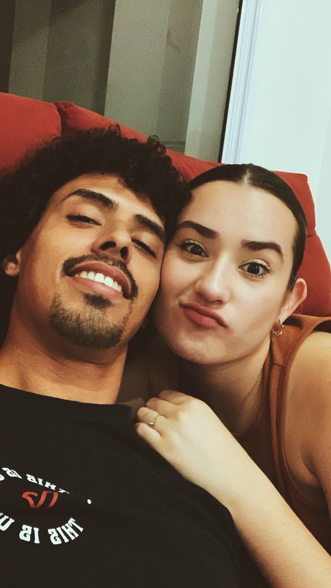 samarittcha's tweet photo. Puts, mas meu marido acertou mto https://t.co/X80DgcNoCR