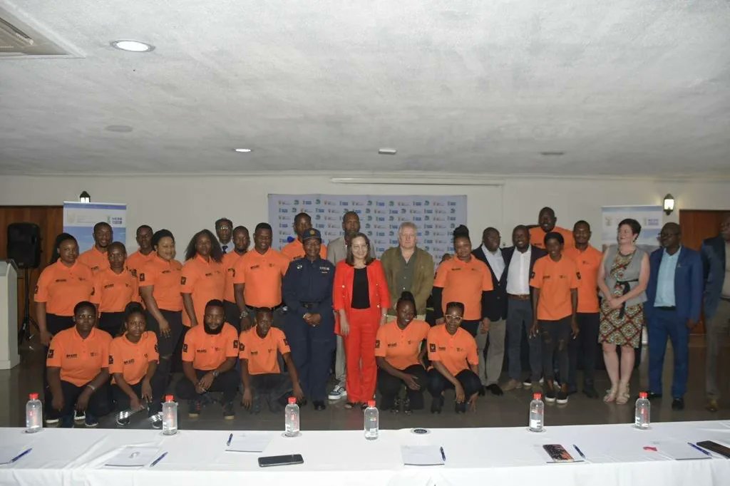 Tourism_gov_za's tweet photo. [MEDIA STATEMENT] Tourism monitors deployed to enhance tourism safety ahead of peak summer holiday period
https://t.co/1io3kHLs9k
@PatriciaDeLille 
#TourismMonitorsProgramme
#TourismMonitors
#WeDoTourism https://t.co/F9shd567P4