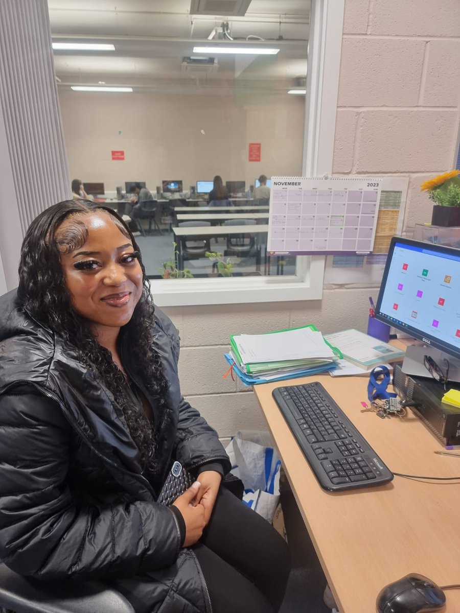We are delighted to be sending off Aliyah's UCAS application to study Law.