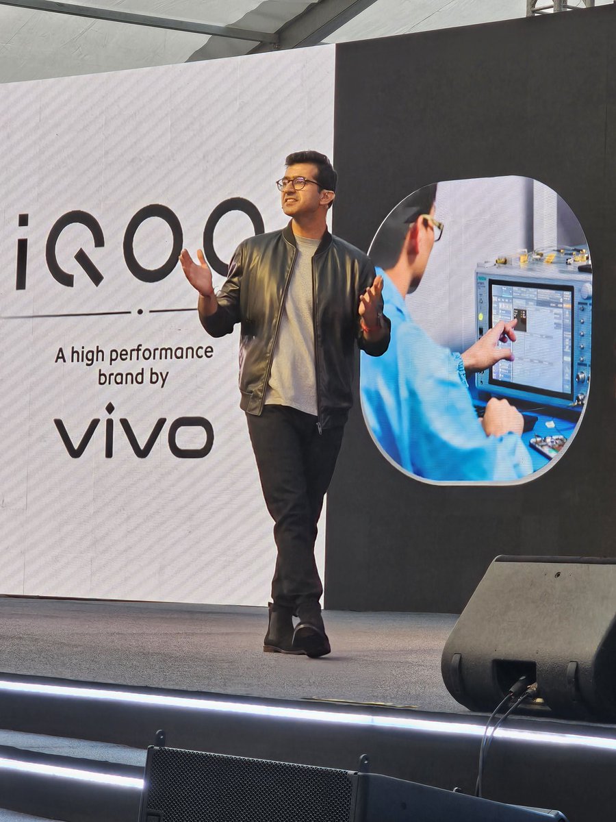 TechSciGuy1's tweet photo. iQOO 12 launch event. #iQOO12 #BeTheGOAT #TechSciGuy https://t.co/6VhhEm3GLY