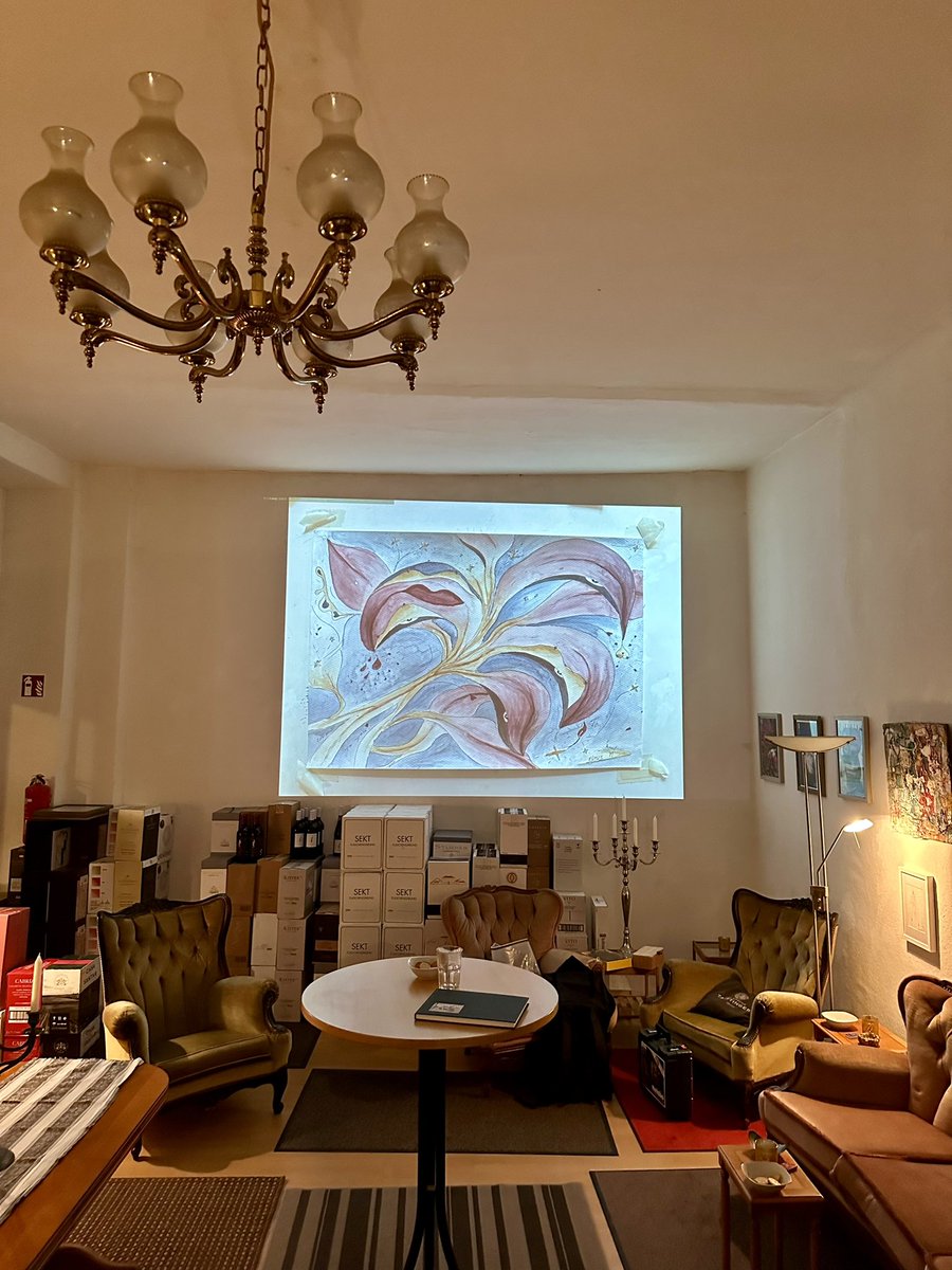 Hey, die Vernissage Duetto di Amanti - una storia di Lilly e Jack ist ein feiner Abend (8.12.2023) gewesen. Die Bilder sind bei Landsmann Spirituosen und Weine am Herrfurthplatz 11 in 12049 bis Ende Februar zu sehen (Finissage 01.03.2024) u. zu erstehen. Danke = Graziel mille. 🙏