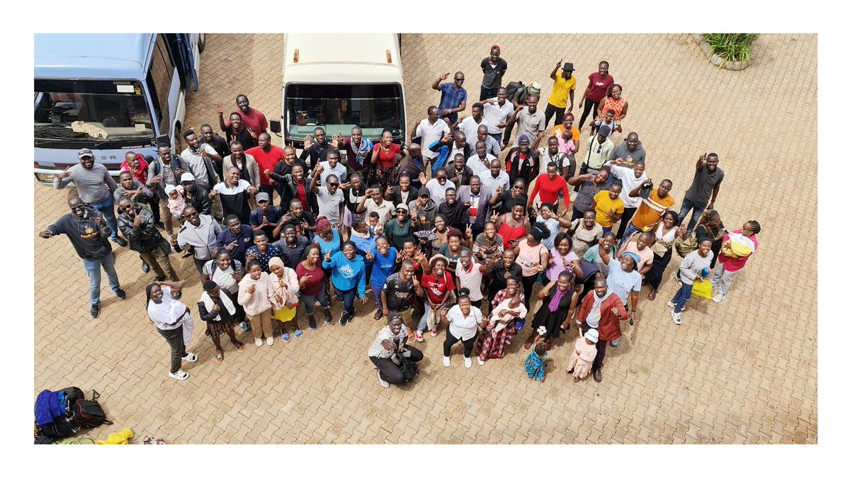 This is Fundi Bots. We're bringing the entire @FundiBots team together since 2019. 35 people in 2019 now a team of 120+ people, All working to accelerate education for Africa's children. I am truly honoured to lead this phenomenal team. Onwards and upwards! #WeAreFundi