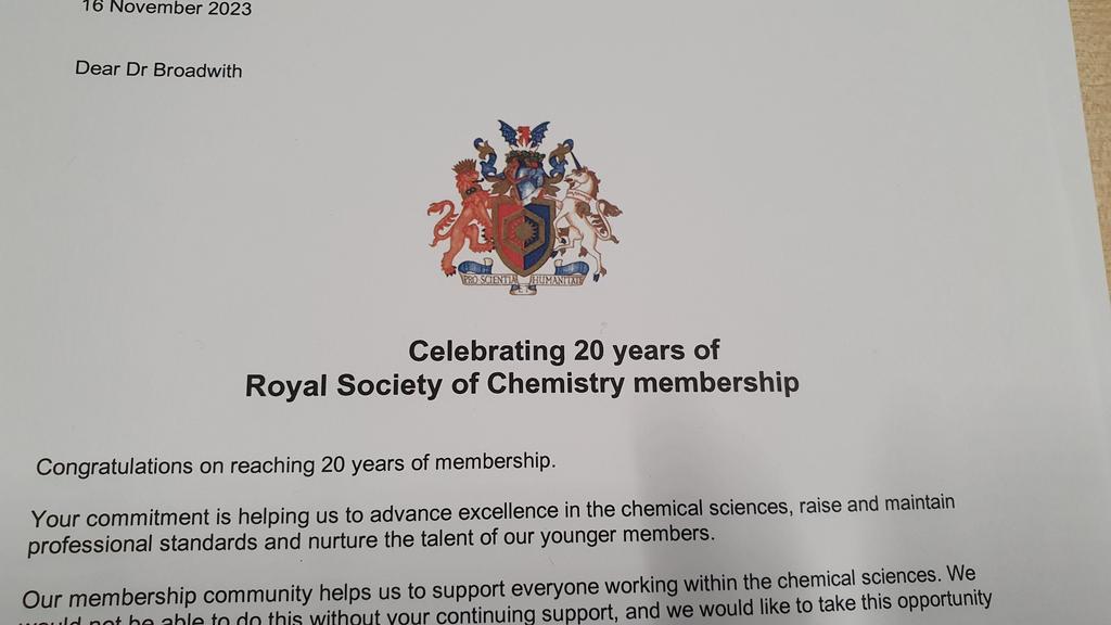Phillip Broadwith (@broadwithp) on Twitter photo Nice surprise on arriving in the office today.
20 years of <a href="/RoySocChem/">Royal Society of Chemistry</a> membership (and 15 of those working on <a href="/ChemistryWorld/">Chemistry World</a>)
Time flies... Nice surprise on arriving in the office today.
20 years of <a href="/RoySocChem/">Royal Society of Chemistry</a> membership (and 15 of those working on <a href="/ChemistryWorld/">Chemistry World</a>)
Time flies...