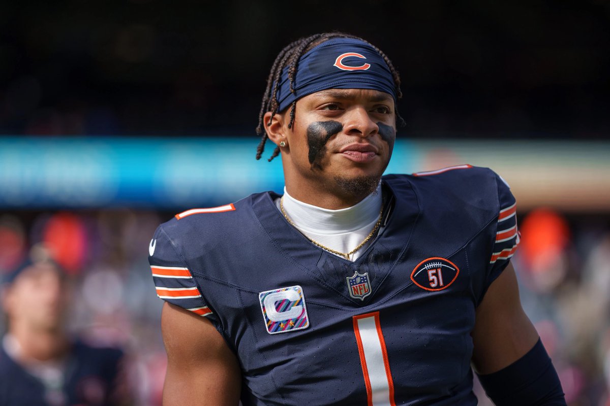 The Chicago Bears are one game behind the Green Bay Packers in the division standing The Chicago Bears are one game out of tying for the last wild card spot entering week 15 The Chicago Bears own the #1 overall pick by 2 games The Chicago Bears are 3-1 in their last 4 games…