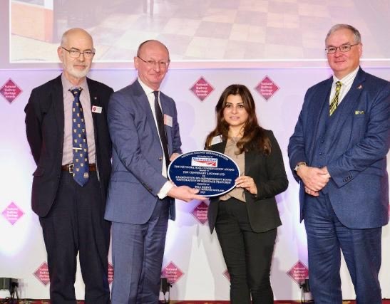 Read more about our recent prestigious award from #networkrail here: centenarylounge.com/network-rail-c…
#GWRHelp #RailwayHeritage #WorcestershireHour #chilternrailways #award