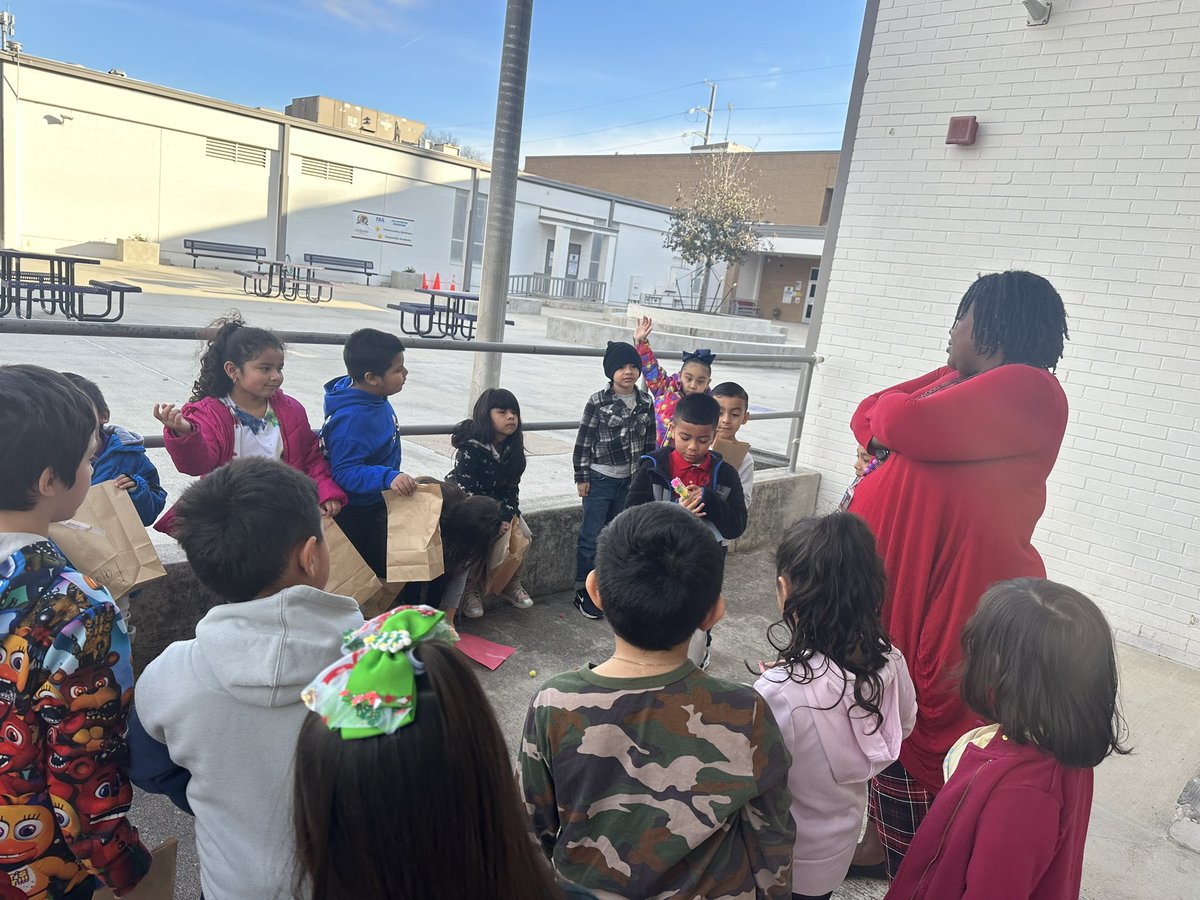 Jessica Garza (@jgarzaeisd) on Twitter photo Ms Jackson and Ms Fuentes’ 1st graders are having a blast learning about the impact of force on an object by designing ways to protect candy canes from breaking as they are dropped!
<a href="/Brittn1Educator/">#educatorBrittneyJacskon</a> <a href="/fuentes_beth21/">Elizabeth Fuentes</a> <a href="/EISDscience/">EISD Science</a> <a href="/CruzServeLead/">安康</a> <a href="/PrincipalJorgeM/">JorgeM</a> <a href="/PeralesESchool/">Perales STEAM Elementary School</a> Ms Jackson and Ms Fuentes’ 1st graders are having a blast learning about the impact of force on an object by designing ways to protect candy canes from breaking as they are dropped!
<a href="/Brittn1Educator/">#educatorBrittneyJacskon</a> <a href="/fuentes_beth21/">Elizabeth Fuentes</a> <a href="/EISDscience/">EISD Science</a> <a href="/CruzServeLead/">安康</a> <a href="/PrincipalJorgeM/">JorgeM</a> <a href="/PeralesESchool/">Perales STEAM Elementary School</a>
