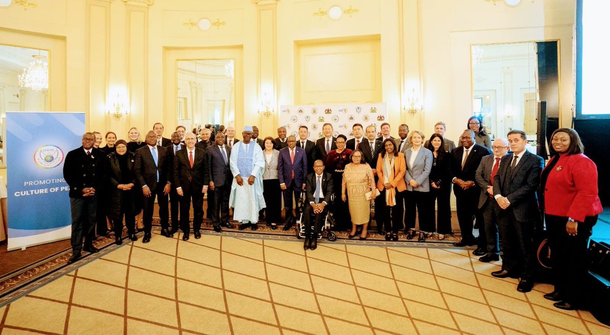 On the margins of the 75th anniversary of the #UDHR, the PM of Sierra Leone together with the PM of Malawi, Lesotho and Gambia co-sponsored a high-level event in Geneva commemorating the principles of the #UDHR and importance of promoting a culture of peace and human rights