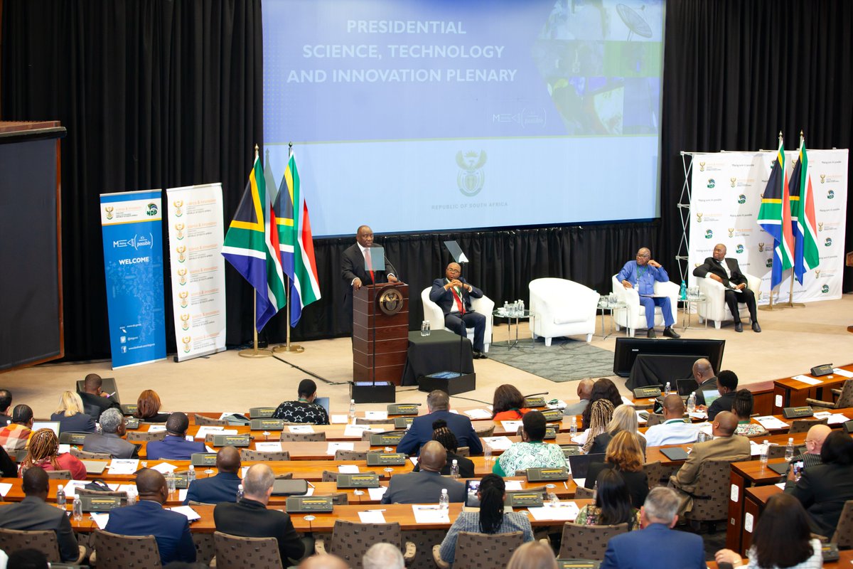 President Cyril Ramaphosa and Minister Prof. Blade Nzimande visited various exhibitions of locally produced and market-ready innovations in areas such as space science, health and energy before participating in a science, technology and innovation plenary discussion. #STIPlenary
