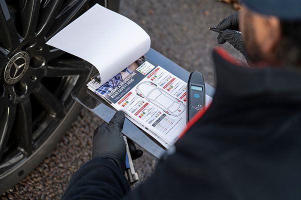 Let's all support Bridgestone's Tyre Safety Plea when Driving Home for Christmas.

Find out more about their survey of 2,000 drivers, the results are very worrying 👉 buff.ly/3tjsyMw