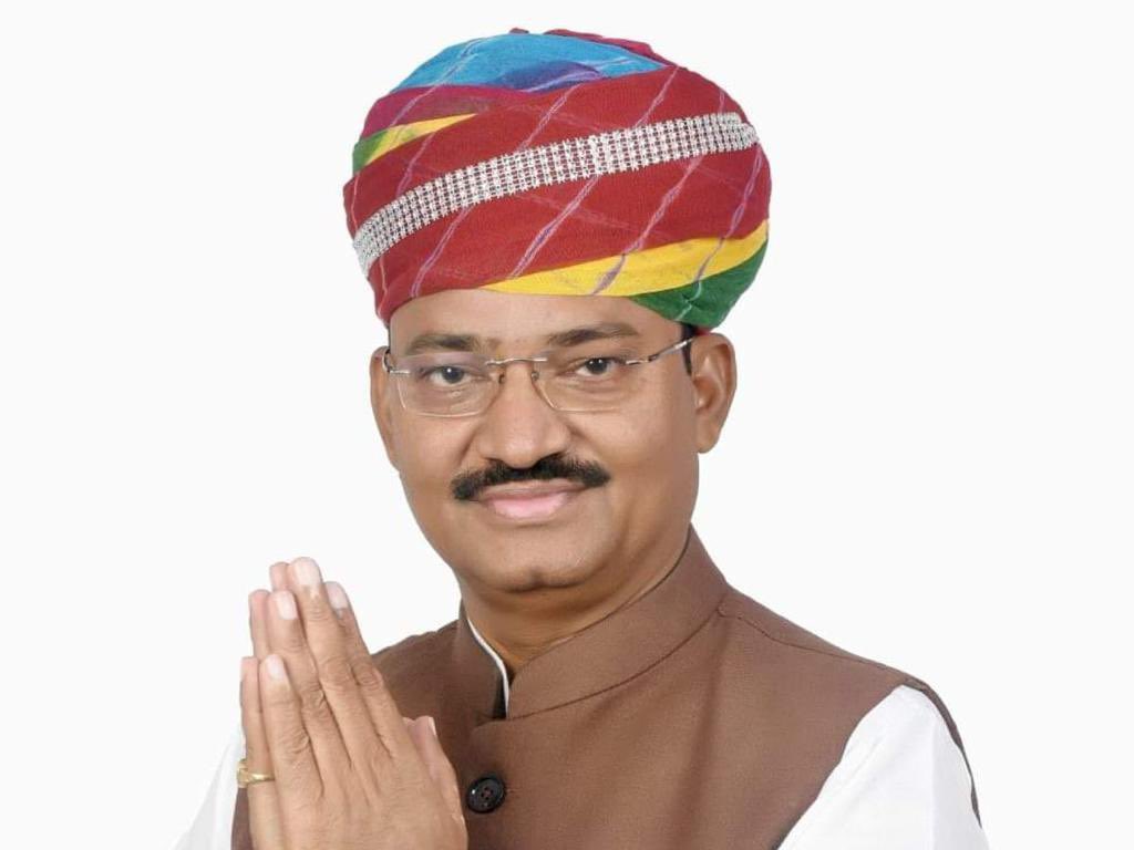 DrKirodilalBJP's tweet image. श्रीमती दिया कुमारी जी एवं श्री प्रेमचंद बैरवा जी को राजस्थान प्रदेश के उपमुख्यमंत्री पद की महत्वपूर्ण जिम्मेदारी के लिए बधाई और शुभकामनाएं।