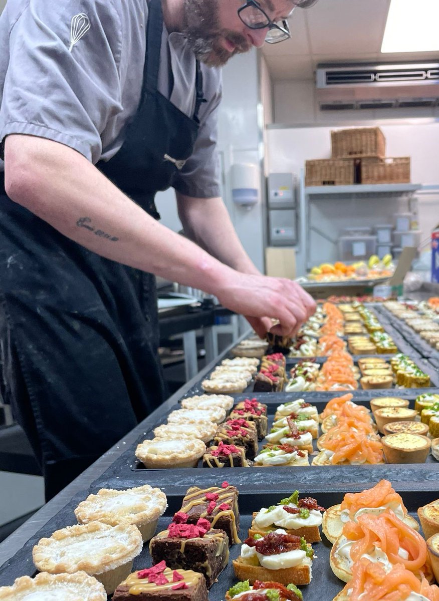 RHS Catering tweet media