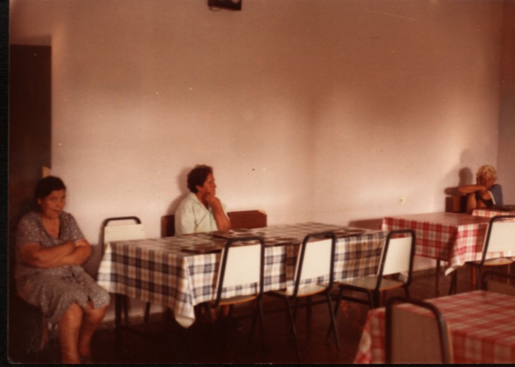 En 1974 un grup de 200 dones van ser traslladades des del psiquiàtric Pare Jofré (conegut popularment com a manicomi de Jesús) al nou Psiquiàtric de Bétera. Moltes d'elles havien estat tancades més de 30 anys i arribaven sense història clínica.

Fil 👇