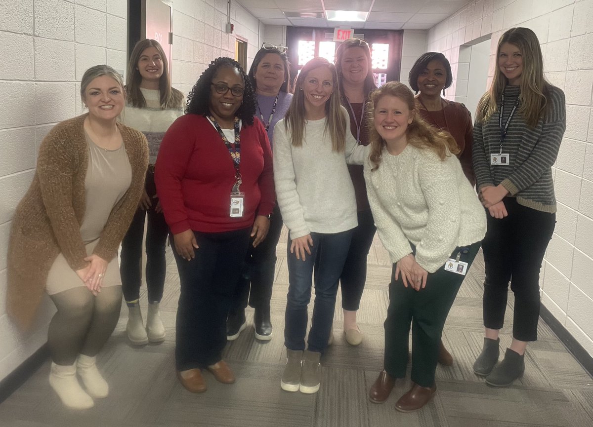 IDMARO's tweet photo. ELA Teacher Leaders across our 8 high schools collaborate on unpacking standards, exchanging strategies, and pooling resources to elevate our students' success! 📚👩‍🏫🌟 #TeacherLeaders #StudentSuccess #TeamDCS #AllMeansAll #KnowThyImpact #CollectiveTeacherEfficacy" https://t.co/KpapEi2SHA