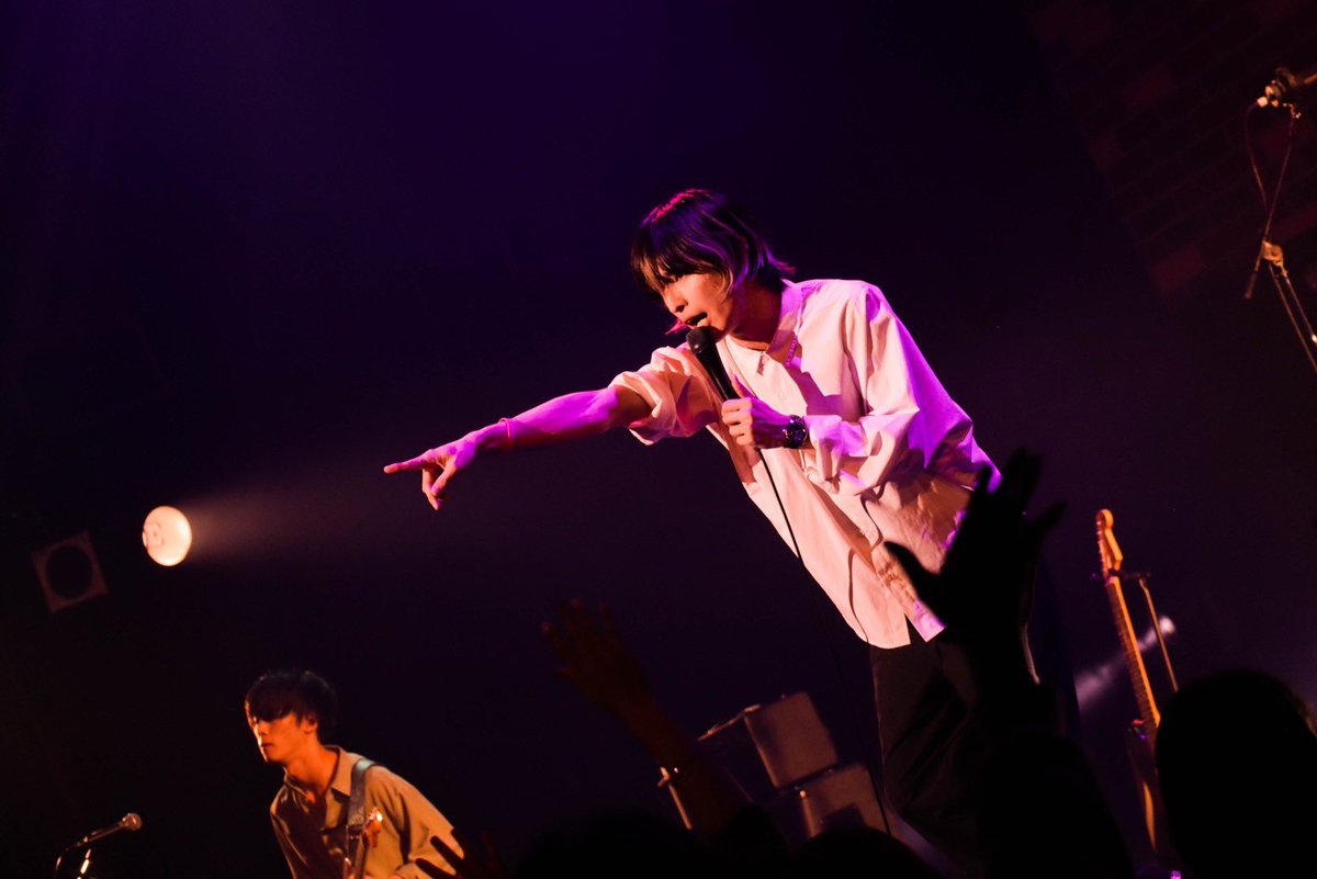 12.12(Tue)@川崎CLUB CITTA’ #FunolicLvUP
w.澤田空海理、フィルフリーク

バンドは会場も機材も付いて回る大変な生き物だけれど
出会いとは場所を必要としなければ、常に転がっている
今日は手を伸ばし、それに気付けたような気がした夜。

ESPの皆様も、もちろんあなたも。
この先でまた会いましょう