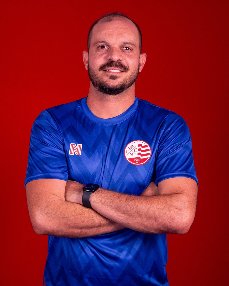 nauticope's tweet photo. Thiago Souza, até então técnico das equipes sub-20 e sub-17 do Náutico, agora é o auxiliar técnico da casa na comissão técnica do time profissional.

Além da passagem pela base alvirrubra, Thiago também acumula experiência internacional, tendo atuado na Arábia Saudita. 🫡🇦🇹 https://t.co/myMnqzBtcm