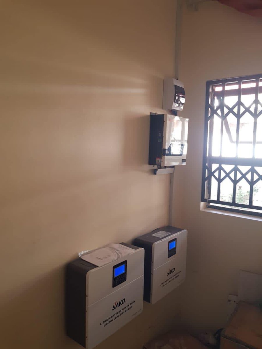 🌞 Another successful 3kVA solar installation in Madokero, Harare! Our team at Genking continues to deliver professional and quality guaranteed installations, bringing renewable energy solutions to the heart of communities. Trust us for unbeatable prices and peace of mind. Let's…