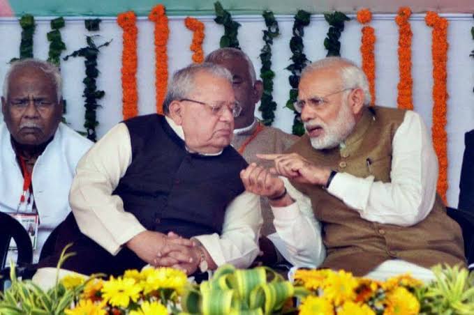 JaikyYadav16's tweet image. राजस्थान में उच्च पदों पर बैठे लोग कुछ इस प्रकार हैं:

राजस्थान के राज्यपाल: कलराज मिश्र जाति ब्राह्मण
राजस्थान के मुख्यमंत्री: भजनलाल शर्मा जाति ब्राह्मण
राजस्थान के DGP: उमेश मिश्रा जाति ब्राह्मण
राजस्थान के मुख्य सचिव: उषा शर्मा जाति ब्राह्मण 
राजस्थान के BJP अध्यक्ष: सीपी…