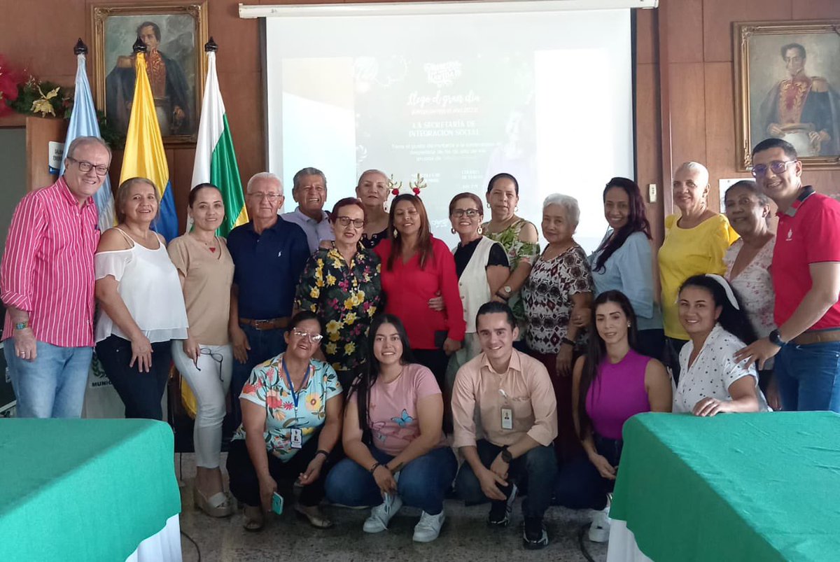 IntegracionPal's tweet photo. ¡Realizamos la última Mesa Técnica Poblacional Adulto Mayor! 👵👴

Desde la Secretaría de Integración Social y los integrantes de la mesa técnica, finalizamos las sesiones del cuatrienio, socializando la Política Pública de Envejecimiento y Vejez y las actividades realizadas https://t.co/yCf13pwck7