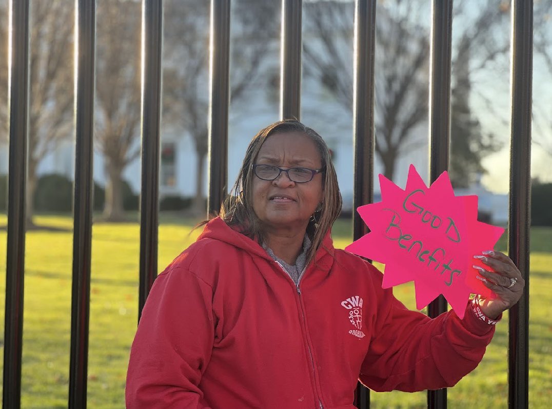 Federal call center workers from across the country are outside of the White House demanding President Biden keep his promises of creating good jobs by ensuring @Maximus_news pay us the living wages we deserve. #phonesdownfistsup #rallyforgoodjobs