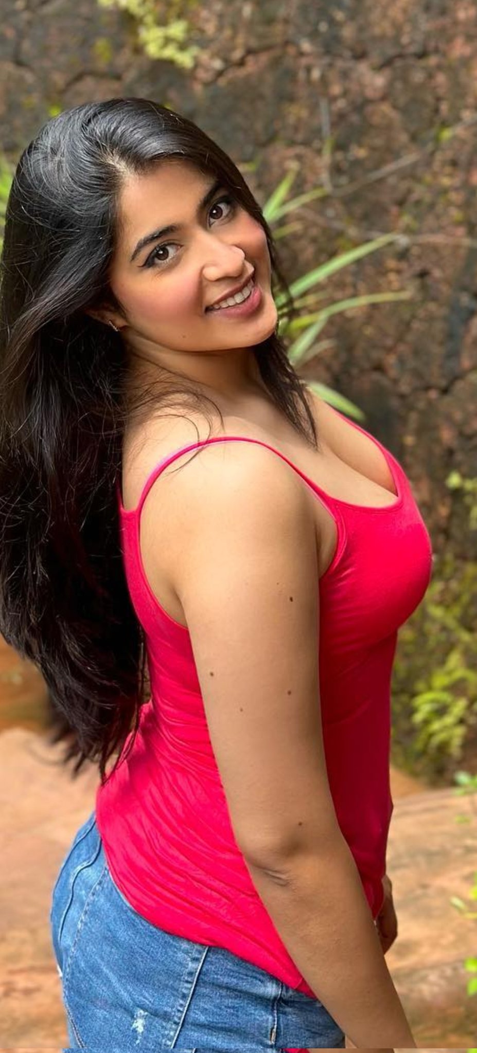 GBJzfNWW8AAJlrr?format=jpg&name=large