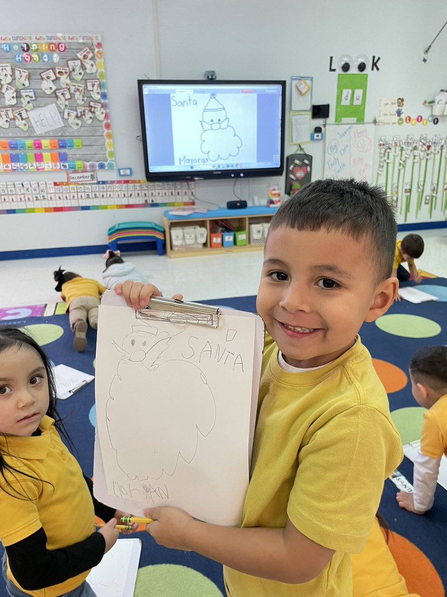 specialkmart34's tweet image. It’s beginning to look a lot like Christmas! 🎅 #directeddrawing #santaIknowhim #DHE_Bobcats