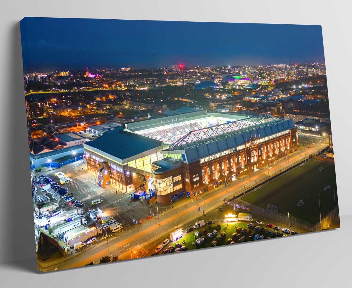 🇬🇧 CHRISTMAS GIVEAWAY! 🔥

If Rangers beat Betis on Thursday we’ll giveaway one of these stunning new canvas prints of Ibrox from blueroomart.co.uk… a perfect gift for Christmas! ✨ 

To enter simply;
🔵 LIKE
⚪️ RETWEET
🔴 FOLLOW

#RangersFC