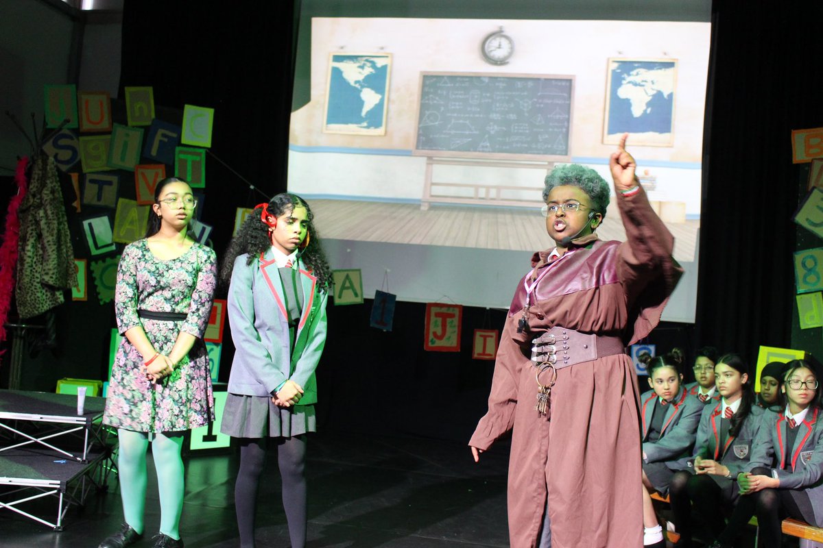 Drama Studio tweet media