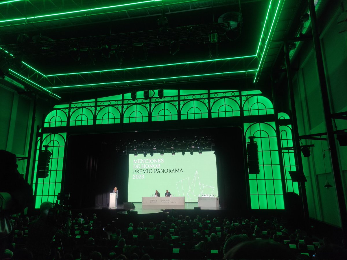 BioSim_es's tweet image. Acompañamos al Consejo General de @Farmaceuticos_ en los Premios Panorama 2023 #PAM2023 #MedallasCGCOF 💚🏅