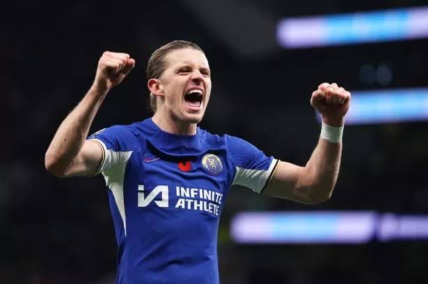 Sedang ada perdebatan diantara Board Member Chelsea untuk mendatangkan Ivan Toney di Januari besok.

Ini club gw udh gatau deh.. mau jual Conor Gallagher aja udah ga masuk akal.