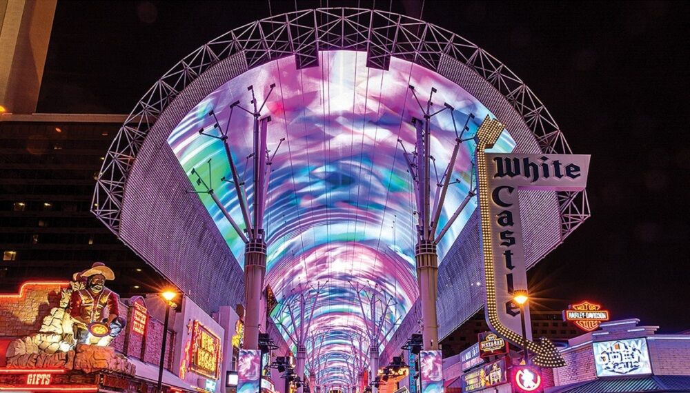 #Experientialsignage is, undoubtedly, one of the next big growth areas for digital signage as consumers come to expect more spectacular and immersive experiences. bit.ly/3Pw0lLb