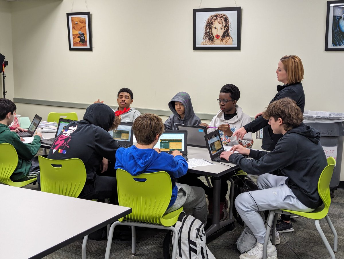 WVCounselors's tweet image. School counselors are meeting with freshmen during PE this week to develop their #FourYearPlans. Achieving your goals is easier when you have a road map. #FutureReady204